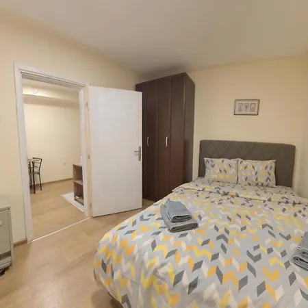 Center Point * ベオグラード